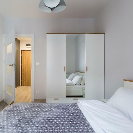 Luksusowy Apartament Przy Targach Poznań Eksteriør billede
